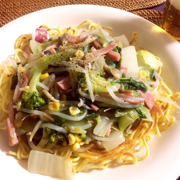 普通の焼きそば麺で鶏ガラ風味のあんかけ焼きそば